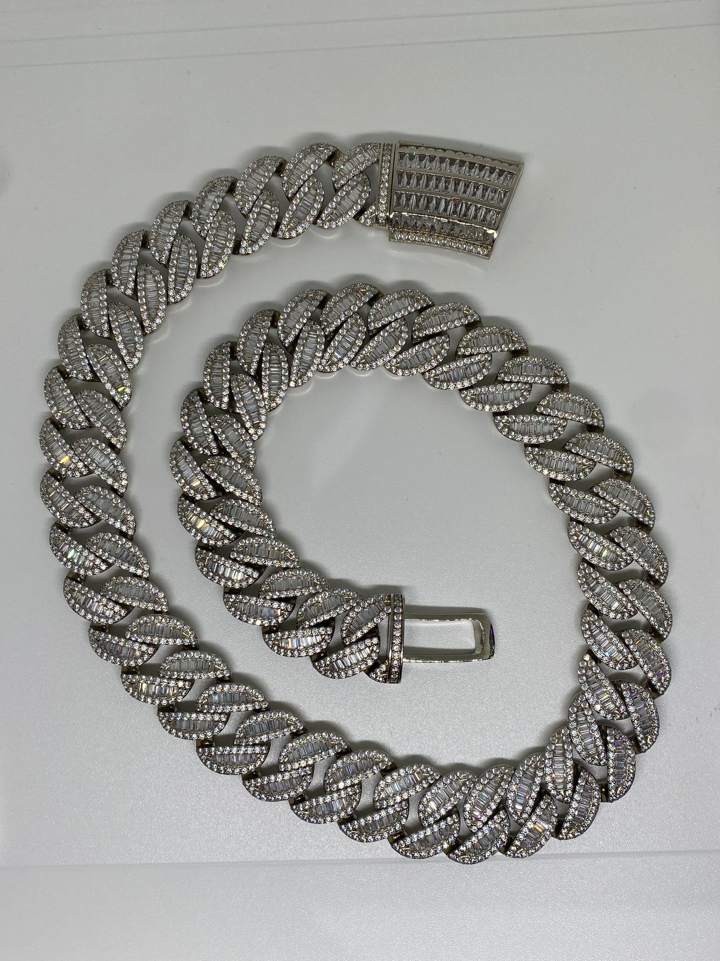 White Gold Plated Cuban Link Chain with Cubic Zirconia | Men’s Iced Necklace (23 in)